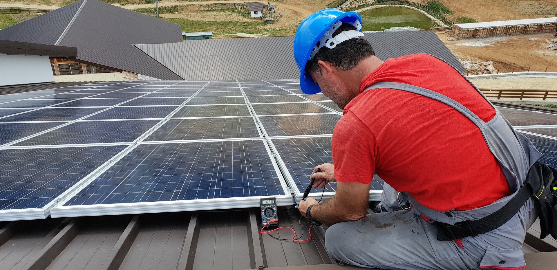 energia-solar-fotovoltaica-tecnico-instalacion